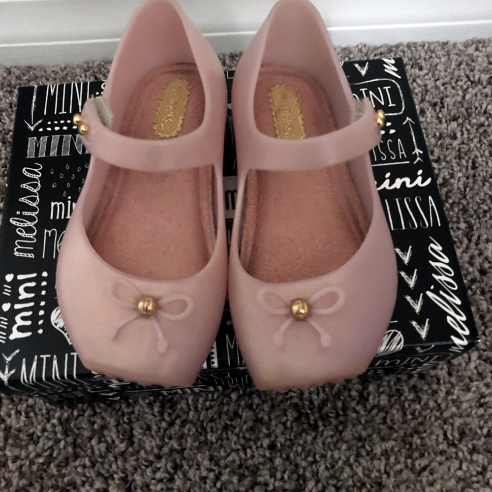 Mini Melissa size 7